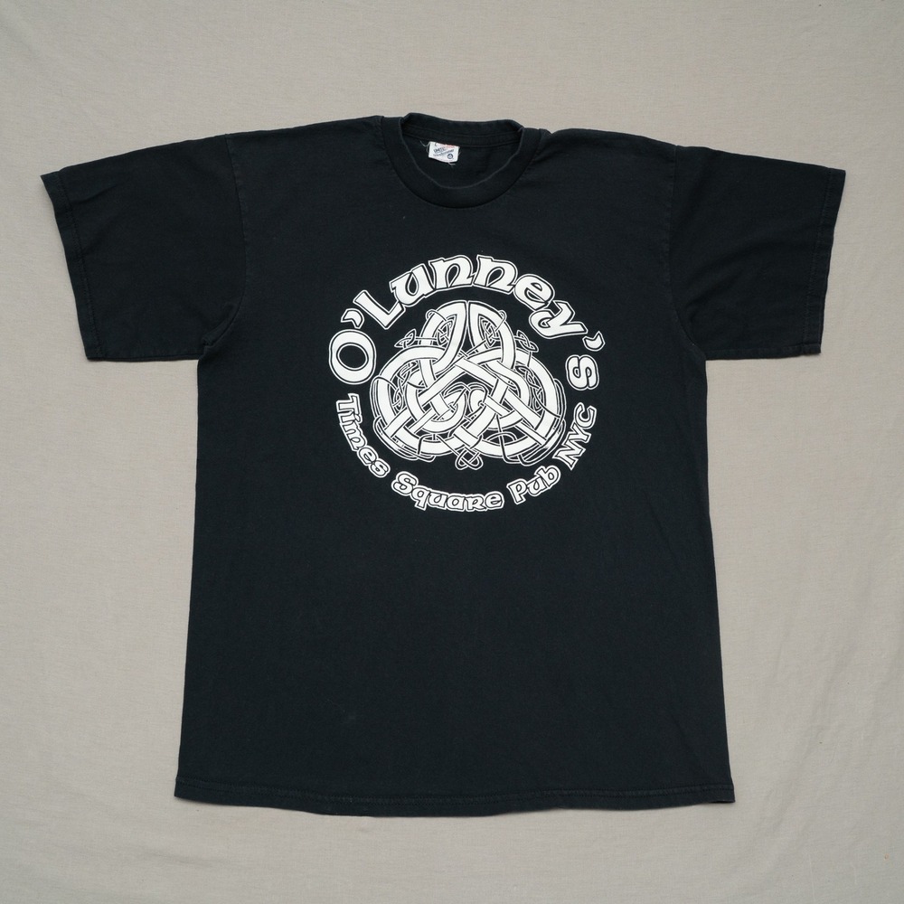 Vintage 90s Y2K O'Lunneys Times Square Pub Black T Shirt Irish Celtic Adult L